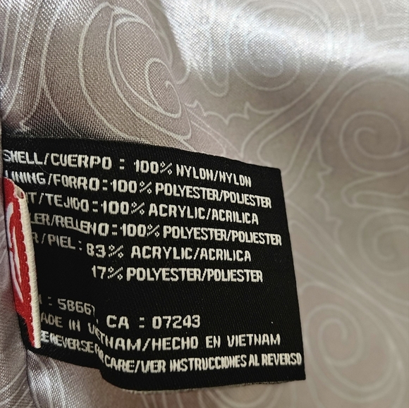 EckoRed Puffer Vest - Picture 4 of 6